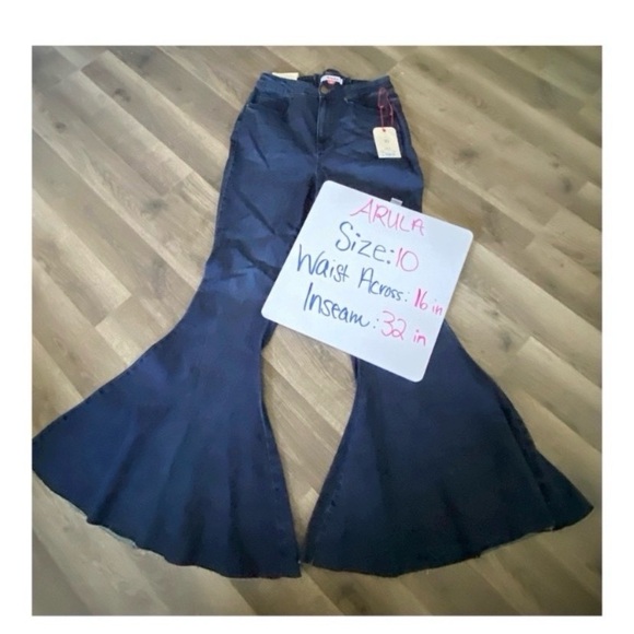 ARULA Altar’d State Hi Rise Flare Jeans - Picture 6 of 10